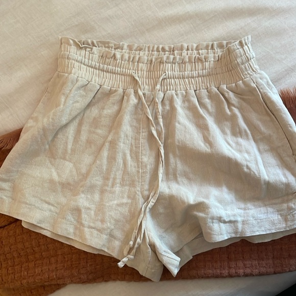 LINEN ABERCROMBIE SHORTS - Picture 1 of 2